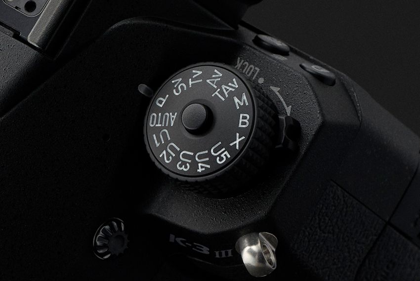 Pentax K-3 Mark III Monochrome + 16-50mm