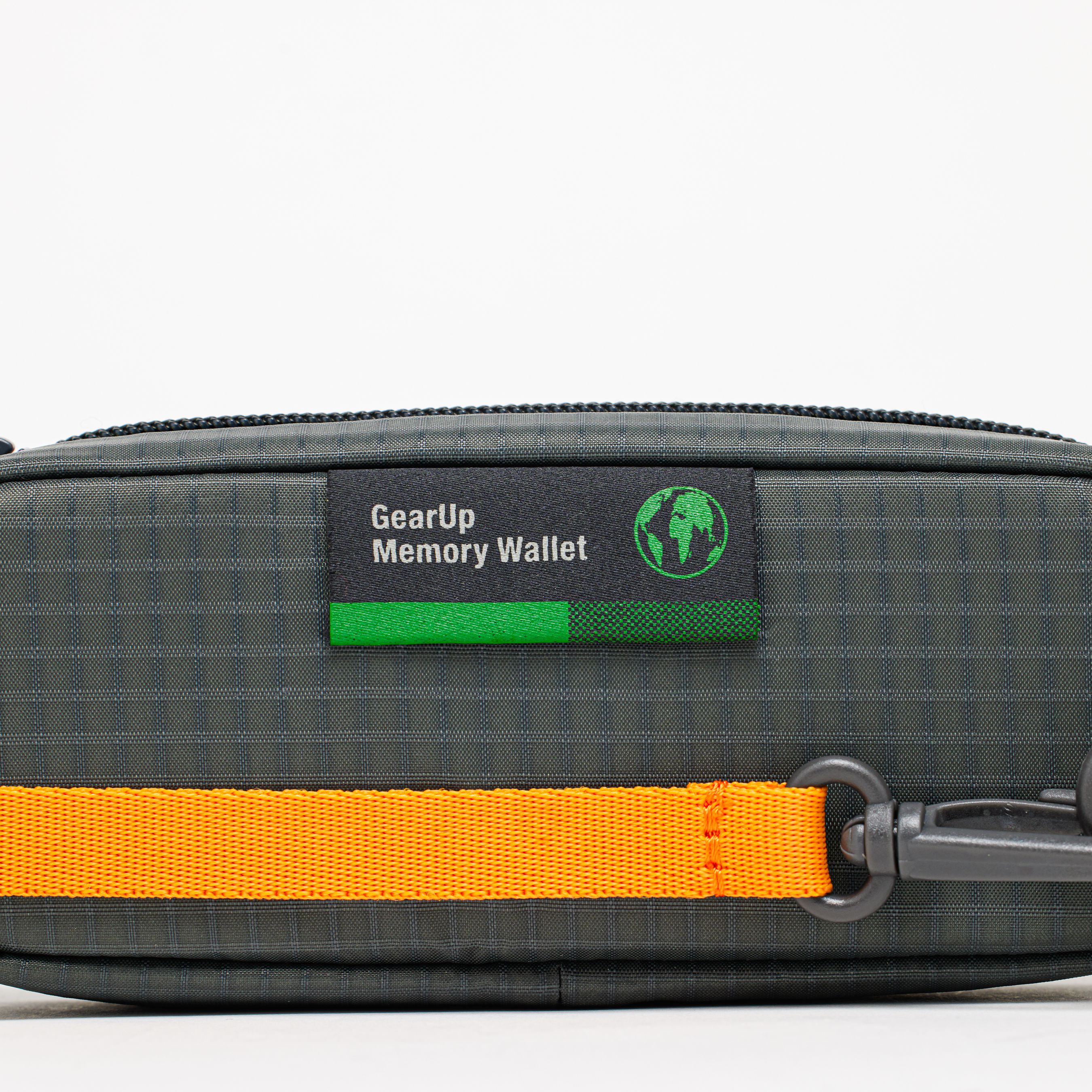 Lowepro GearUp Memory Wallet 20D (GRL)