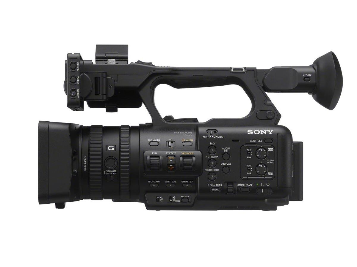 Sony HXR-NX800 Compact 4K / Full HD Cam