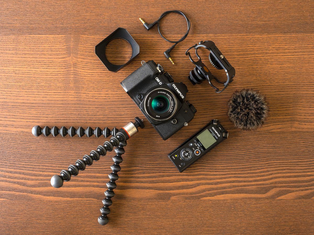 Olympus E-M5 Mark III 12mm Vlogger Kit