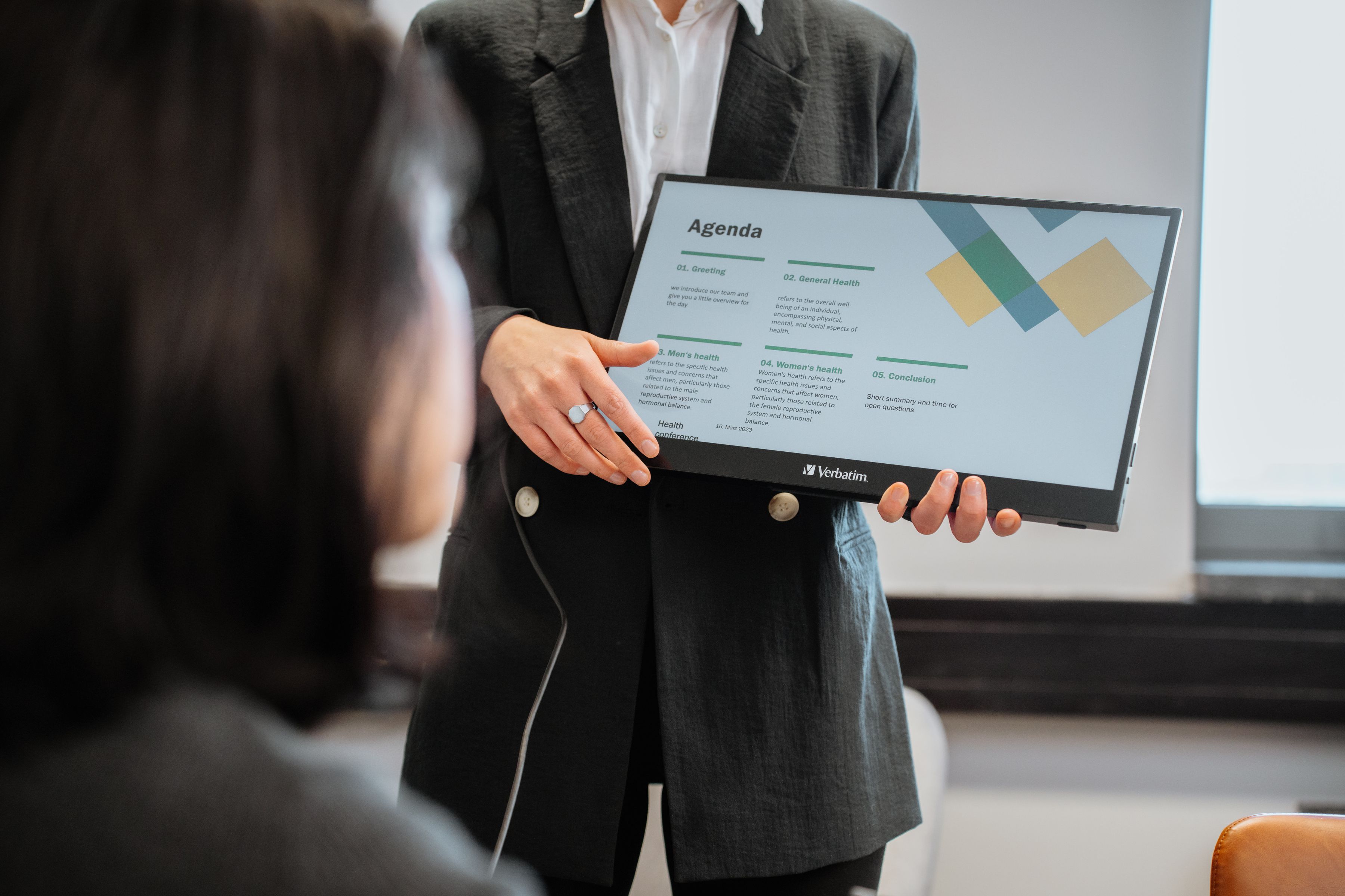 Verbatim Port. Touchscreen Monitor 17.3"