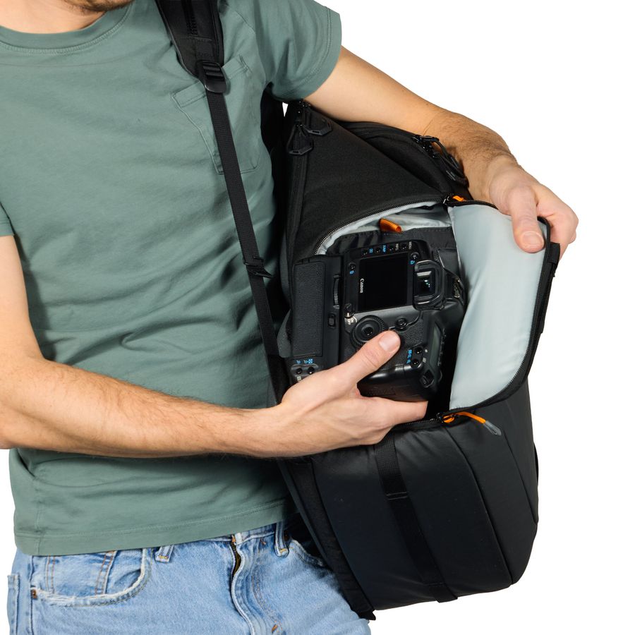 Lowepro Fastpack BP 450 AW IV Black