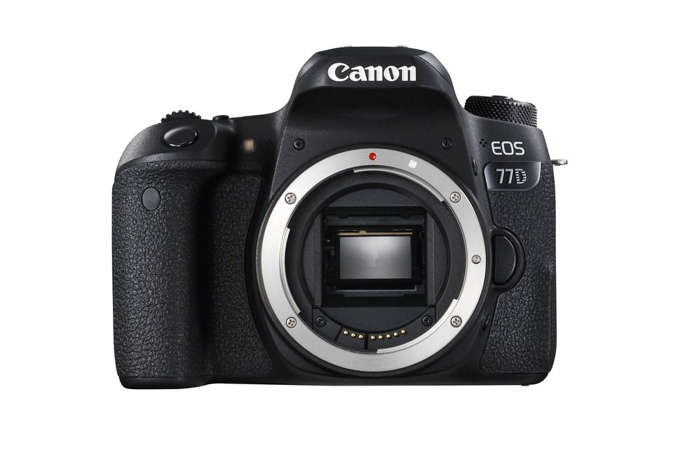 Canon EOS 77D Boitier