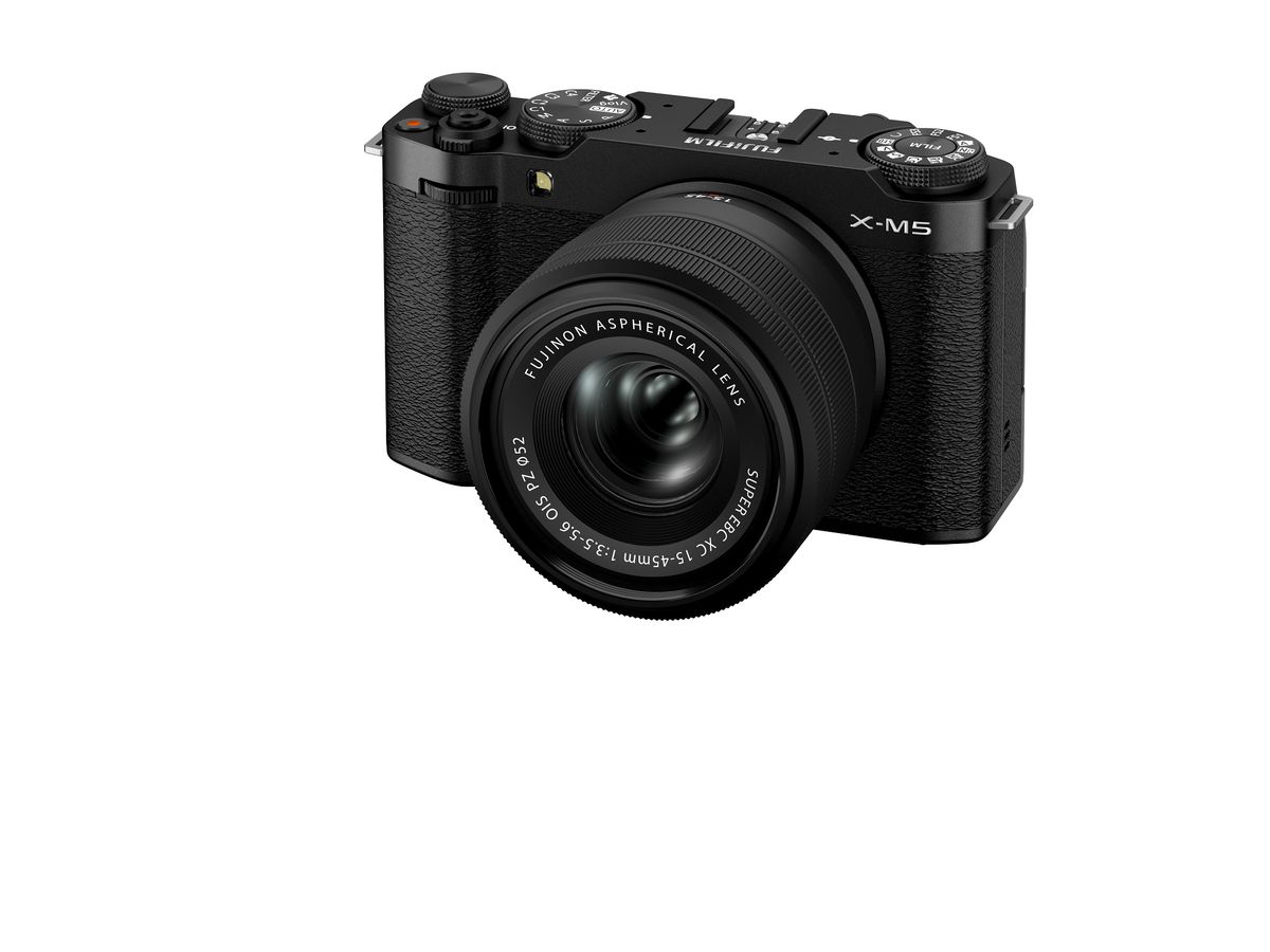 Fujifilm X-M5 + 15-45mm Black Swiss Gara
