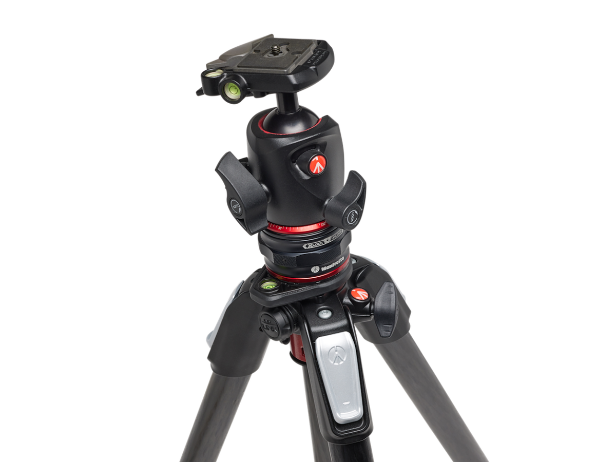 Manfrotto 055XPRO Carbon Tripod w/BH