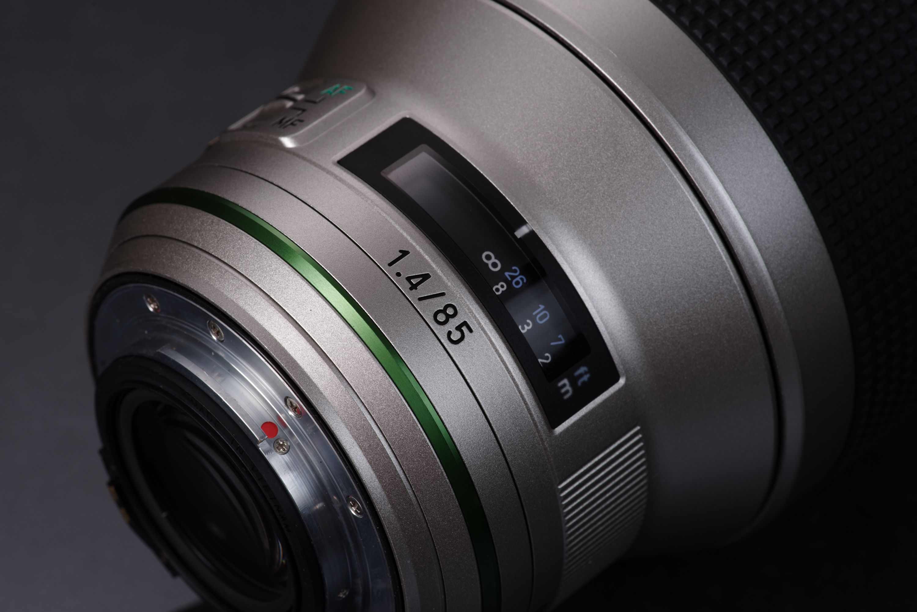 Pentax HD D-FA* 85mm/1.4 SDM AW silver