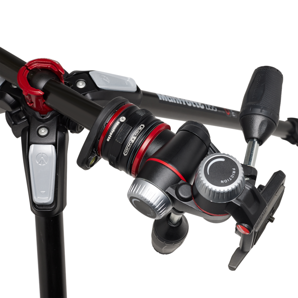 Manfrotto 055XPRO Carbon Tripod w/3W H.