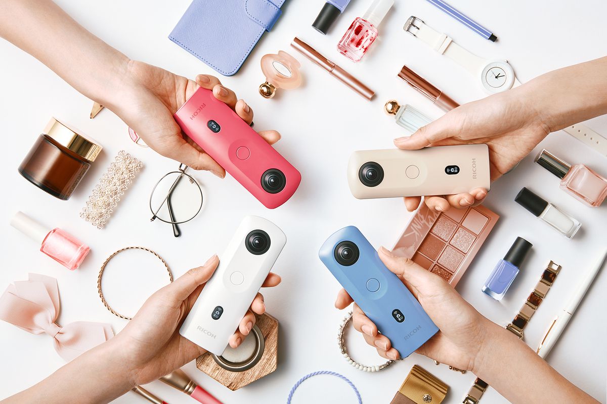 Ricoh Theta SC2 blue