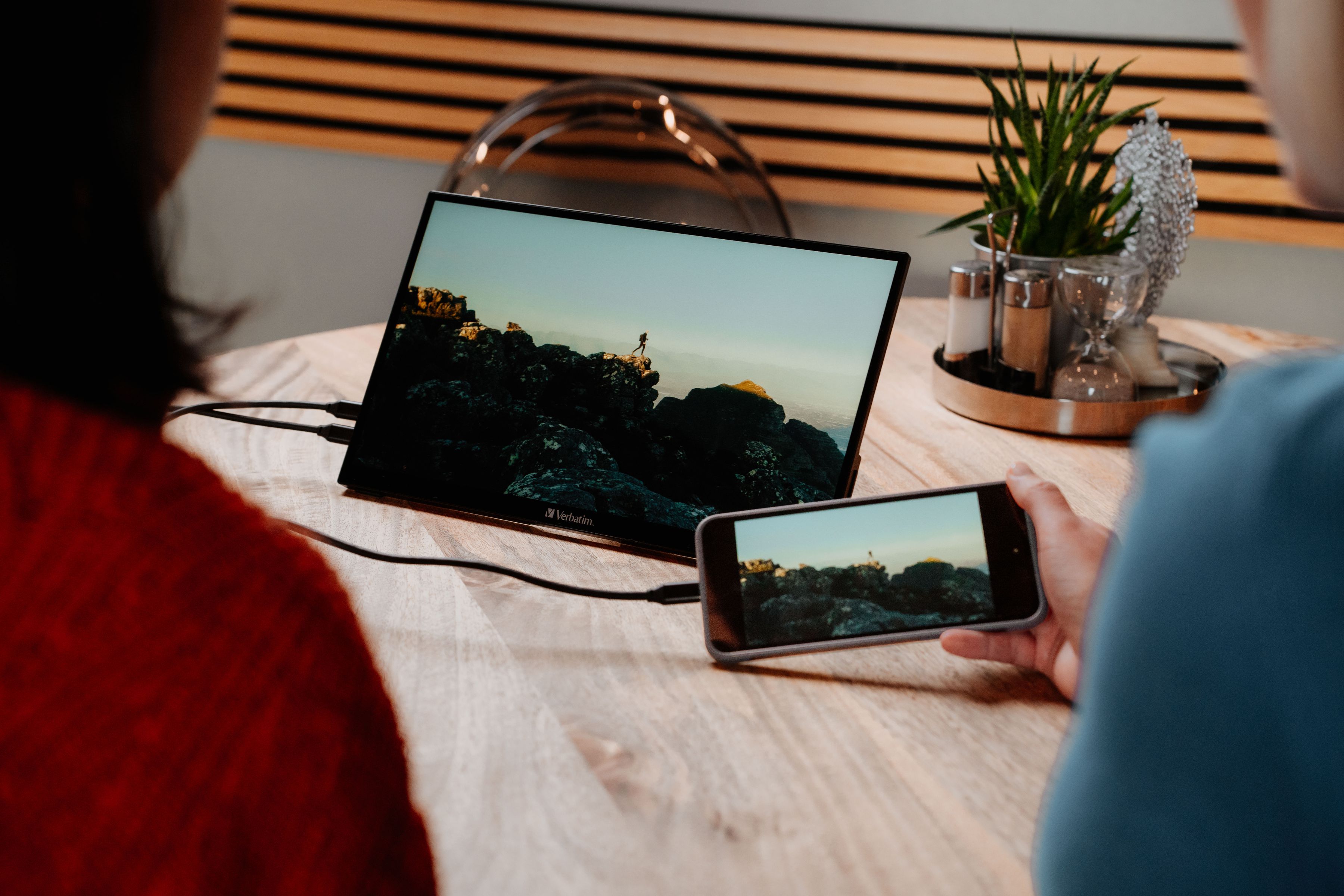 Verbatim Port. Touchscreen Monitor 14"