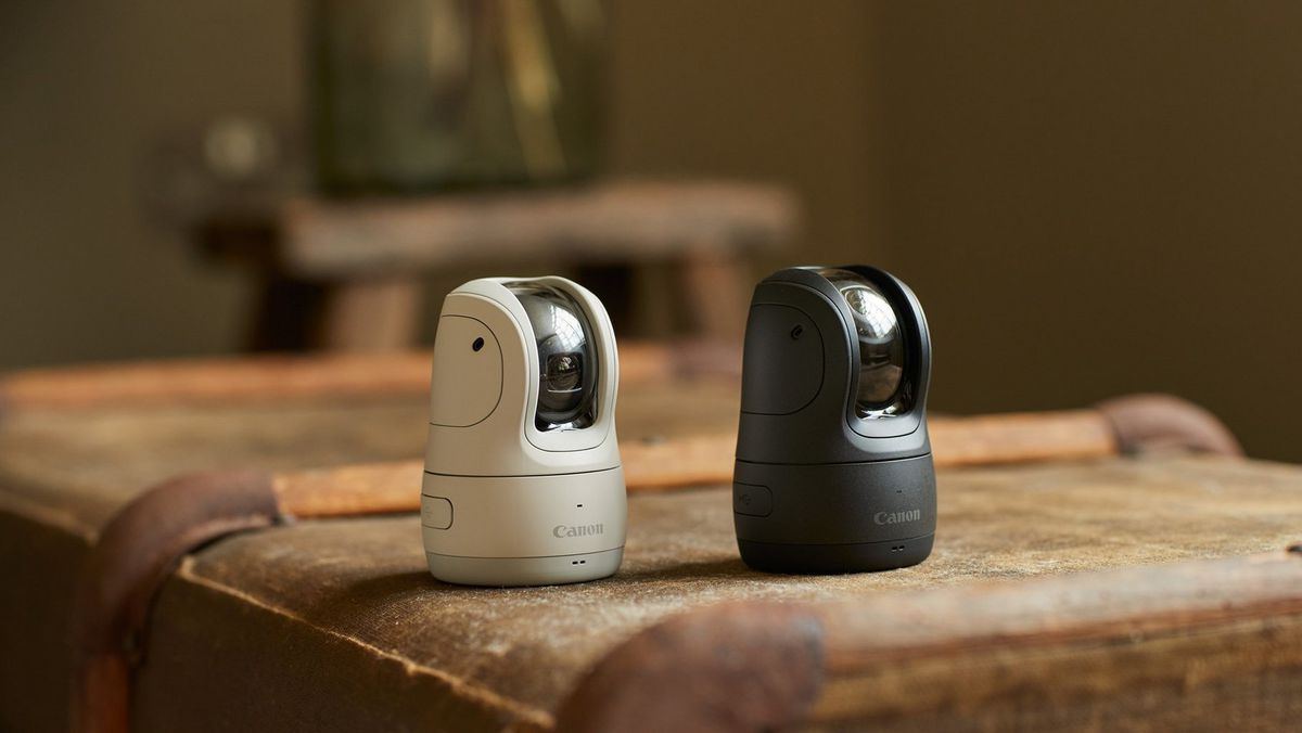 Canon Powershot PX Black Essential Kit