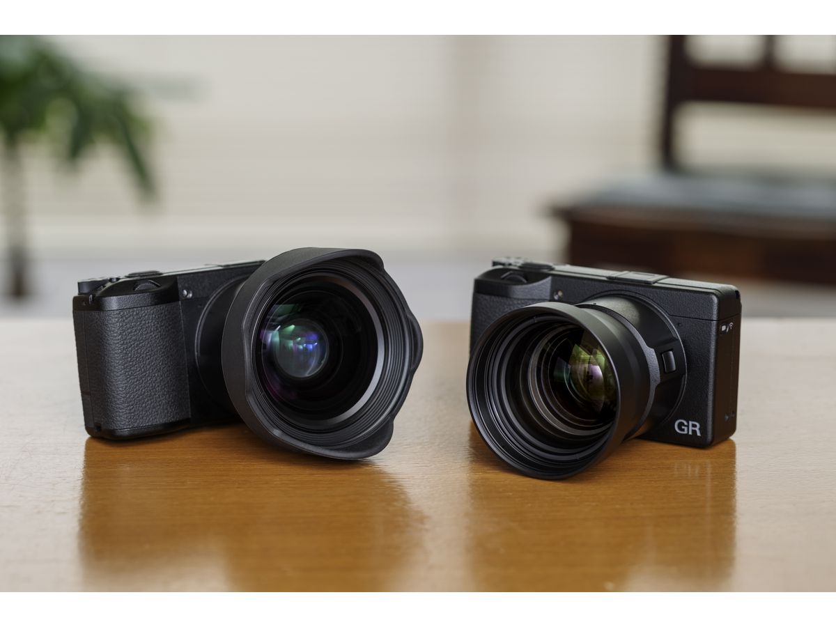 Ricoh GR IIIx black