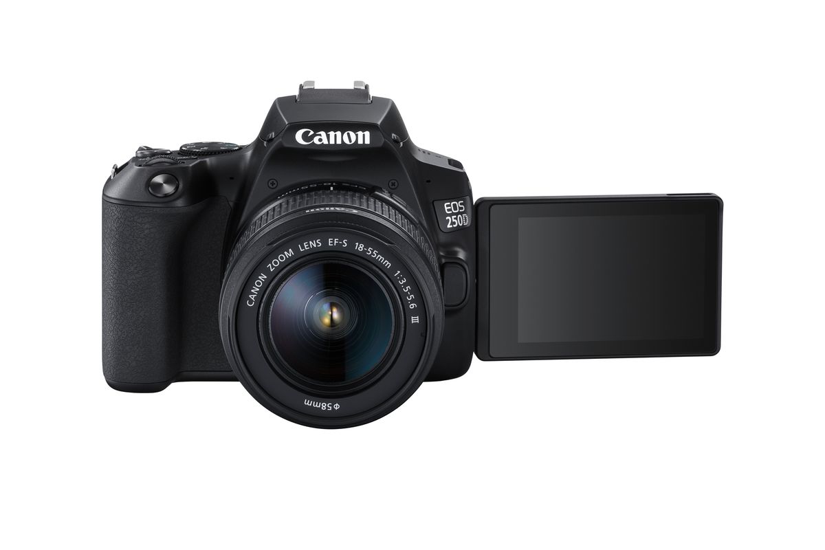 Canon EOS 250D + 18-55mm DC