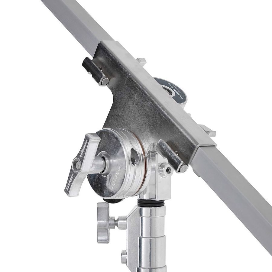 Avenger Fold Away Frame 244x244cm