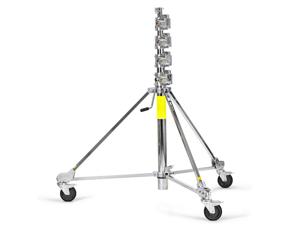 Avenger Strato Safe 4 R w/Hard Wheels