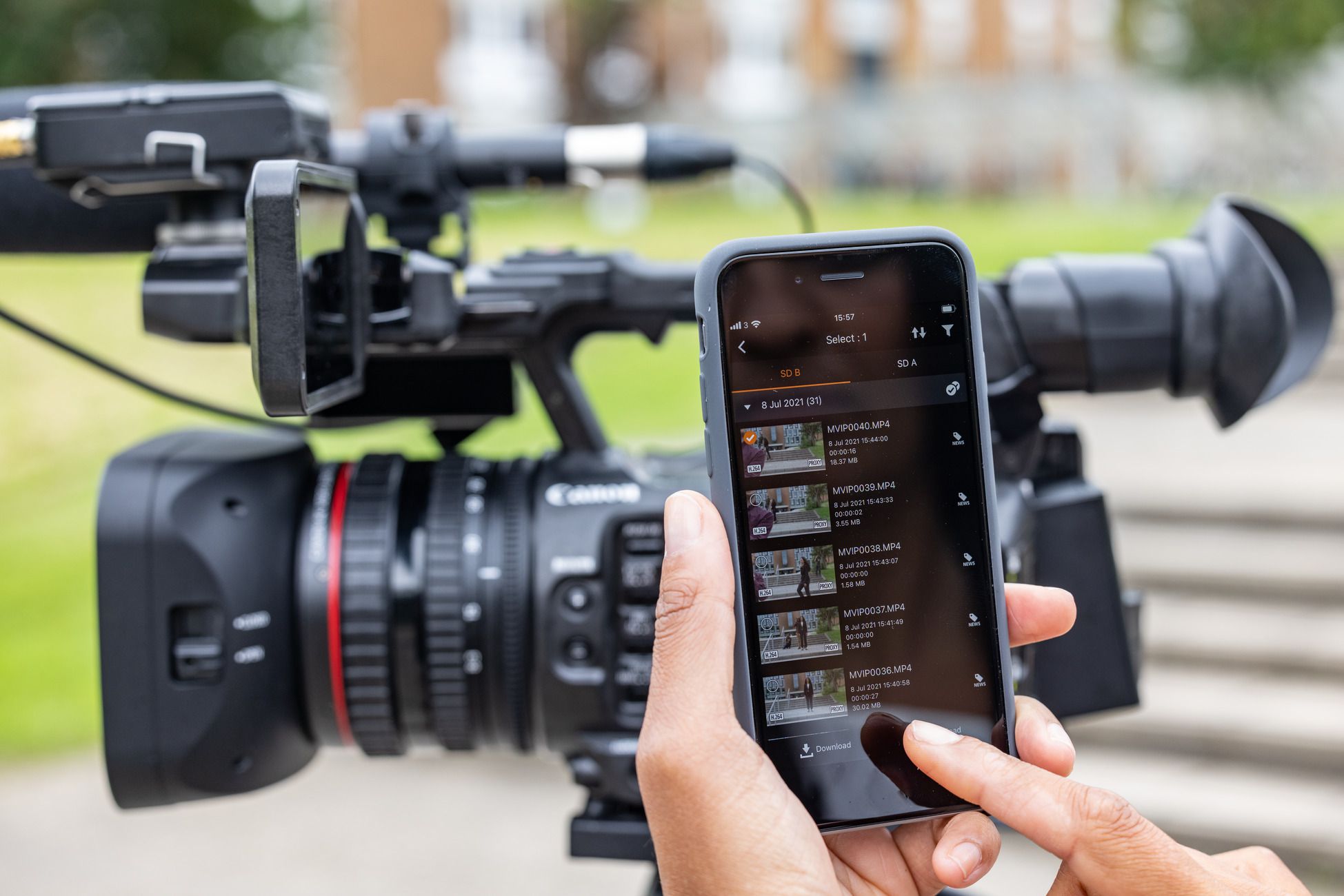 Canon XF605 Camcorder Professional