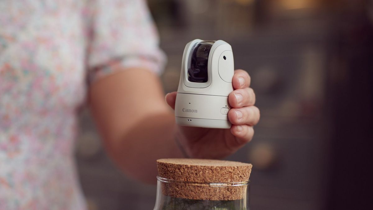 Canon Powershot PX White Essential Kit