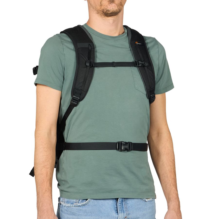 Lowepro Fastpack BP 250 AW IV Black