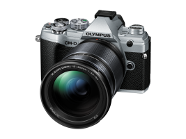 Olympus E-M5 Mark III 12-200 slv/ blk