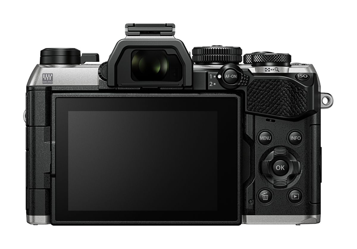 OM System OM-5 Mark II silver 12-45mm