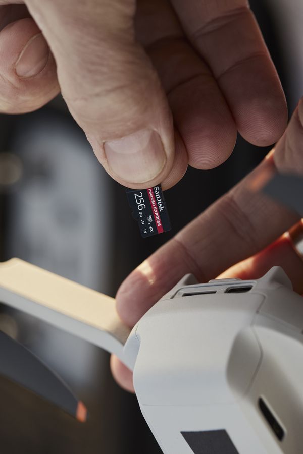 SanDisk Express 880MB/s microSDXC 256GB