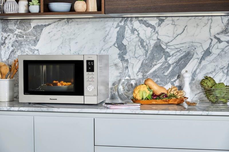 Panasonic Mikrowelle CD88 Kombi silber