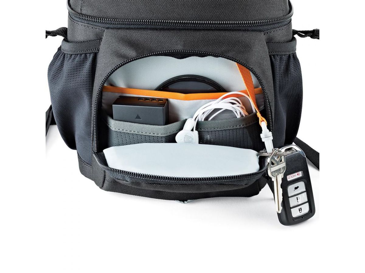 Lowepro Nova 140 AW II