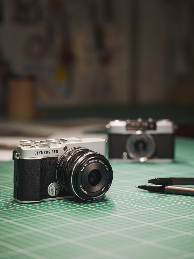 Olympus E-P7 Pancake Zoom Kit silver/blk