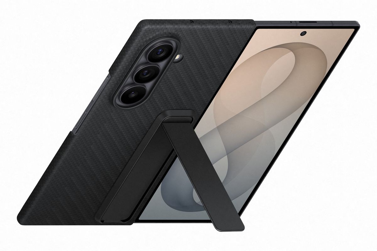 Samsung Fold 8 Ultra Carbon Stand Graphi