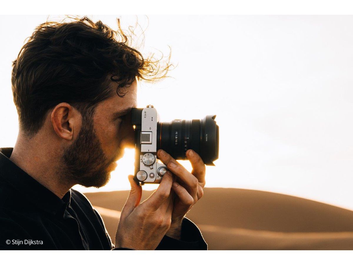 Sony E-Mount FF 16mm F1.8 G