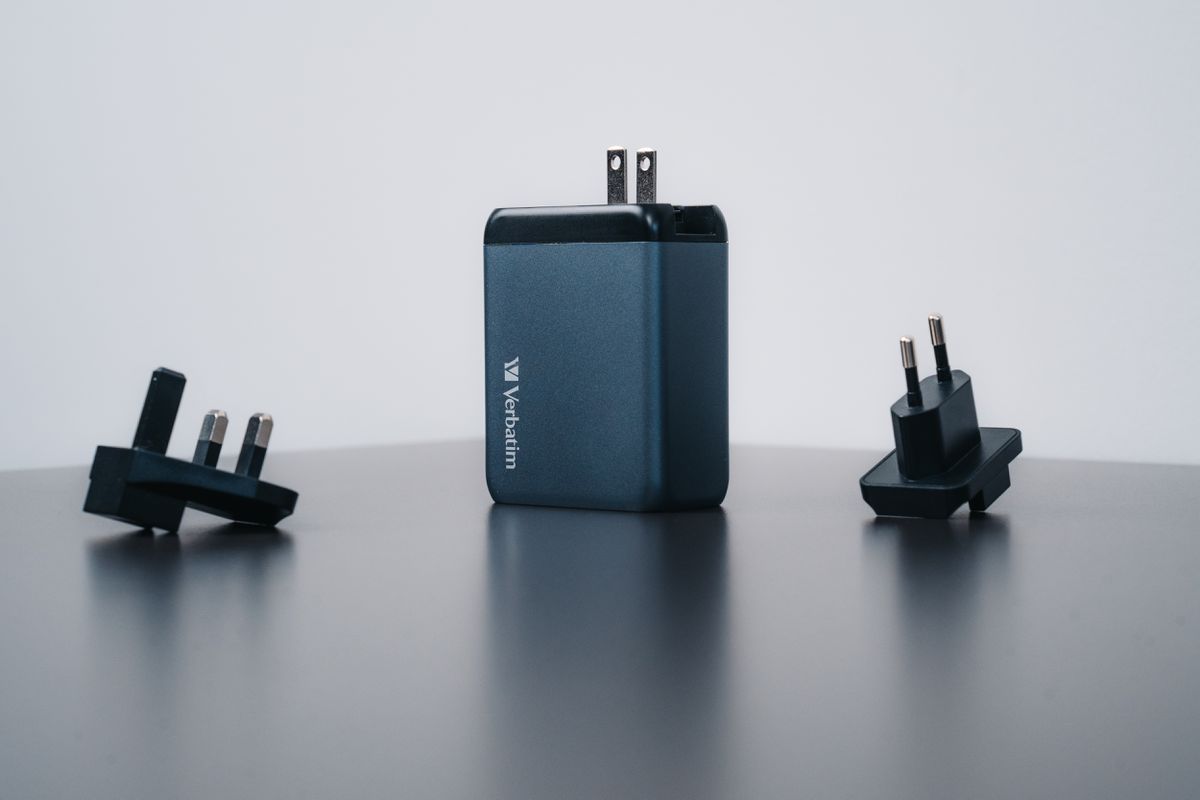 Verbatim GaN 4 Port Charger 200W