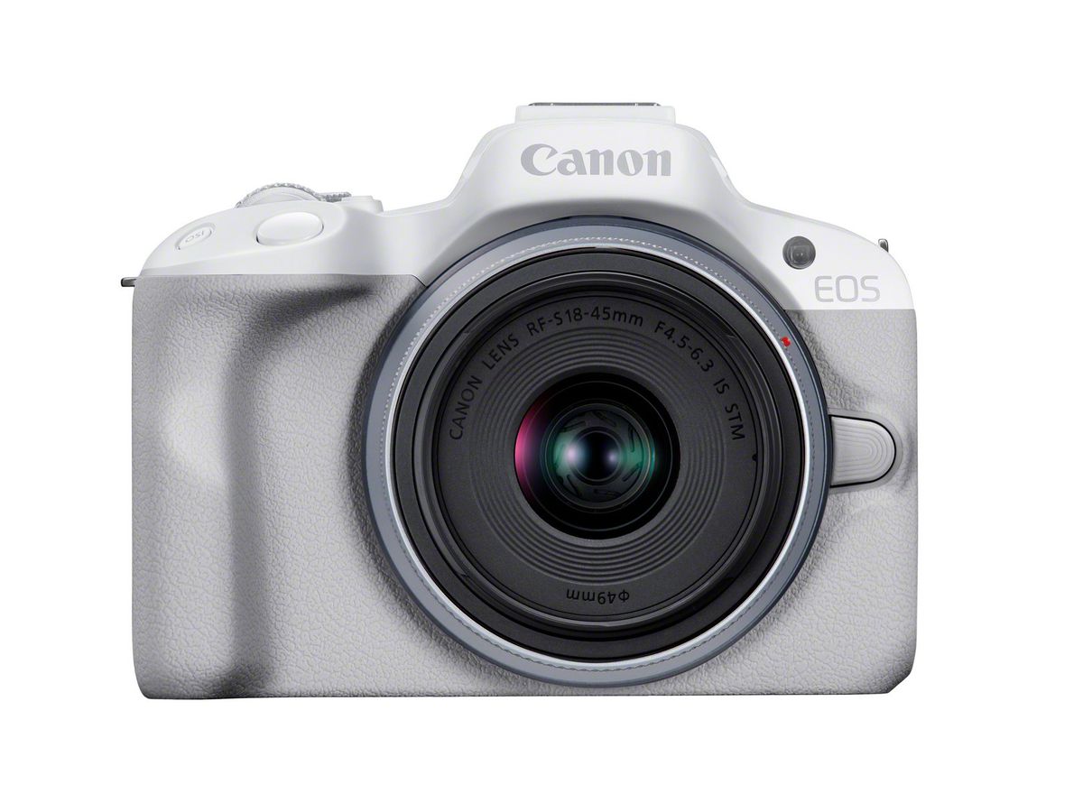 Canon EOS R50 + RF-S 18-45mm White