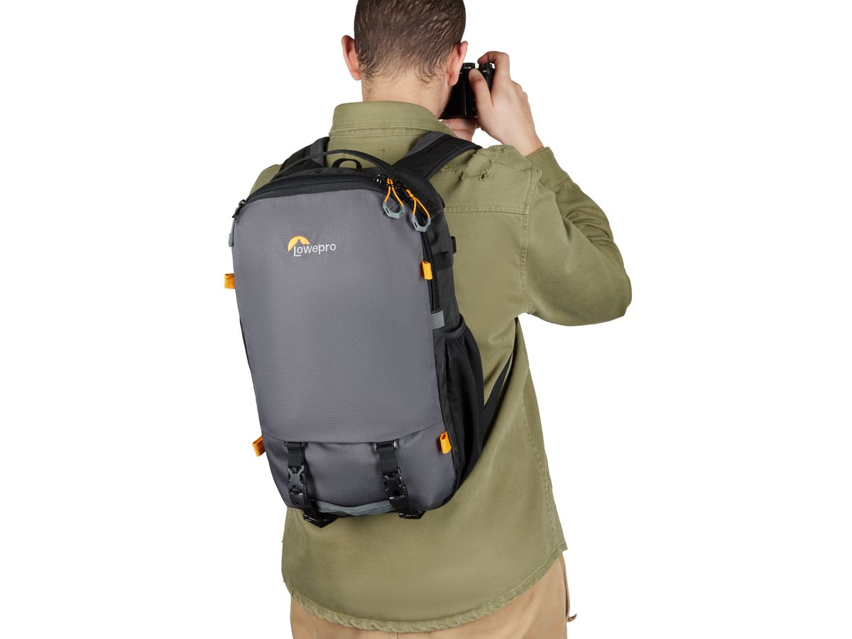 Lowepro Trekker Lite 150 grey Green Line