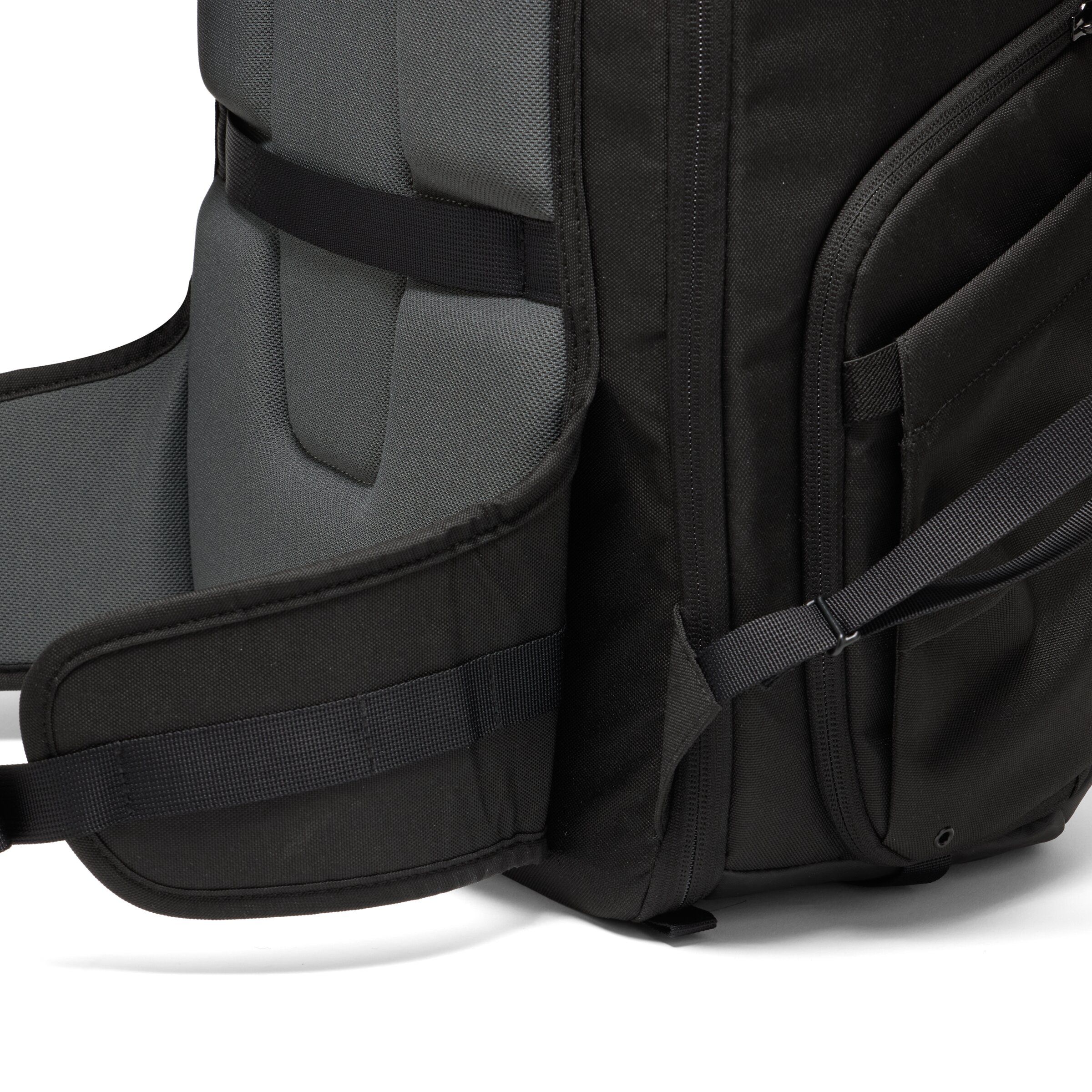 Lowepro Fastpack BP 450 AW IV Black