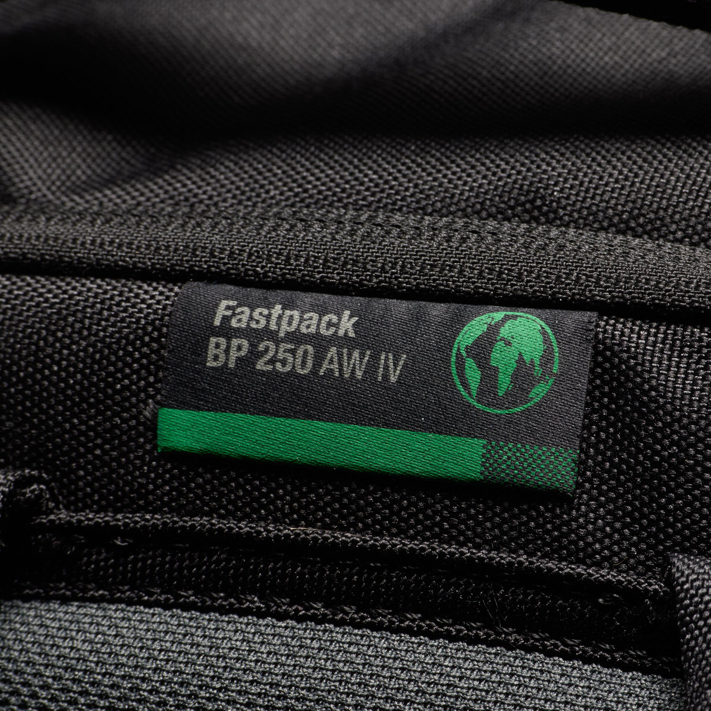 Lowepro Fastpack BP 250 AW IV Black