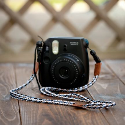 Fujifilm Instax Mini 9 Strap Black+White
