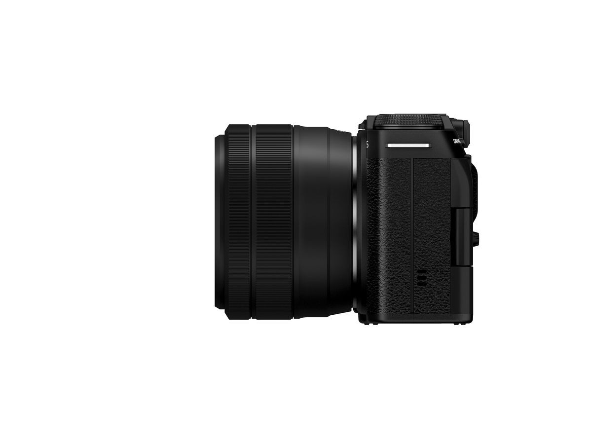 Fujifilm X-M5 + 15-45mm Black Swiss Gara