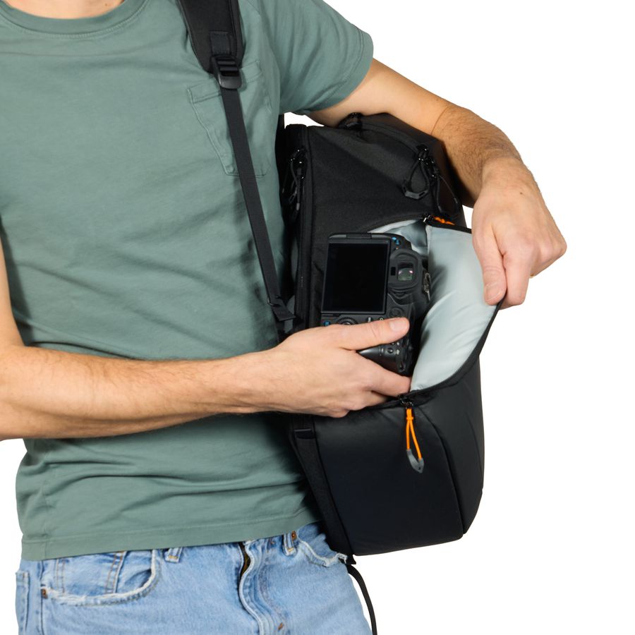 Lowepro Fastpack BP 150 AW IV Black