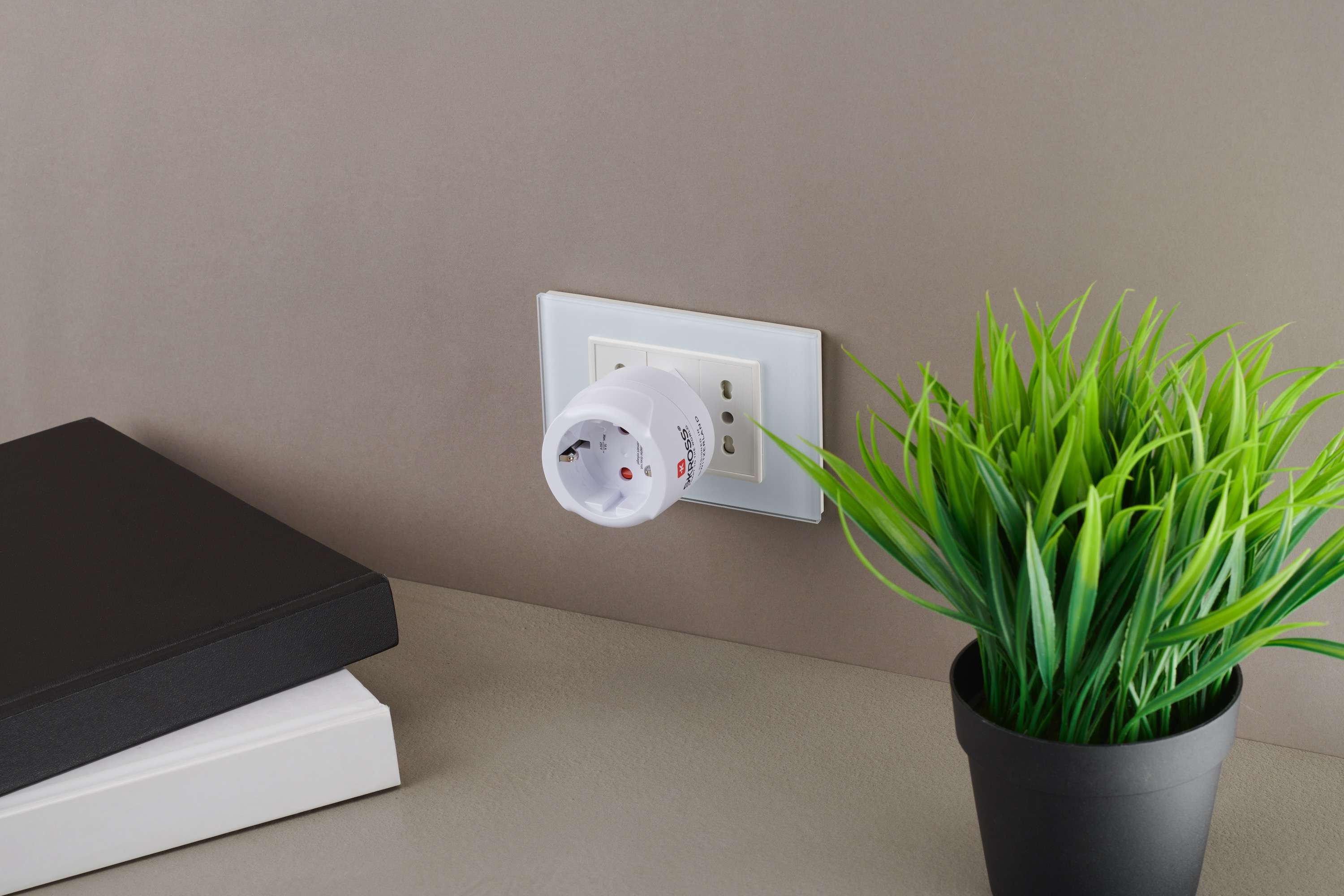 Skross Europe to CH / Italy / Brazil