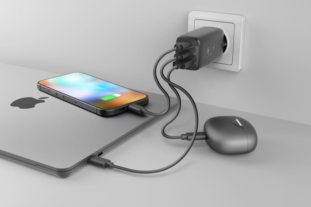 Fresh 'n Rebel Wall Charger Grey 67W