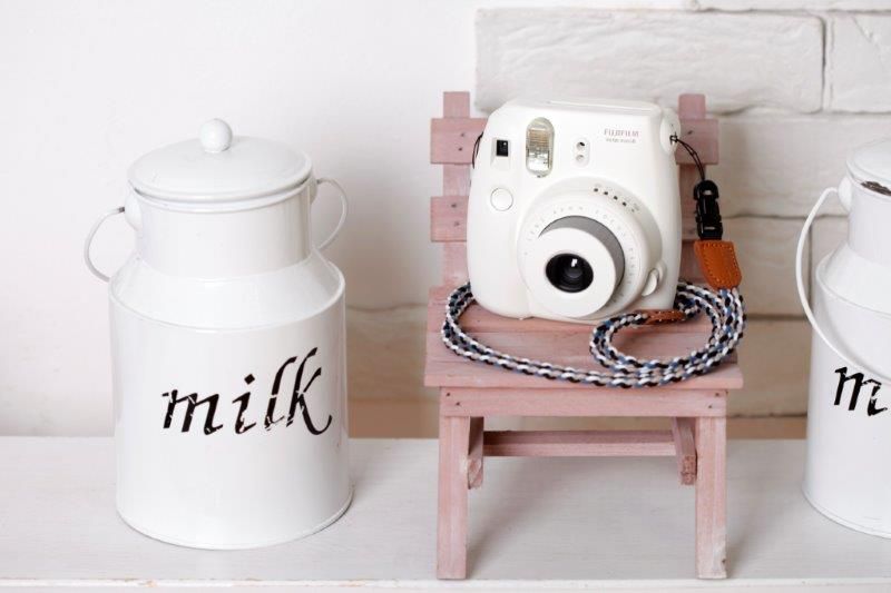 Fujifilm Instax Mini 9 Strap Black+White