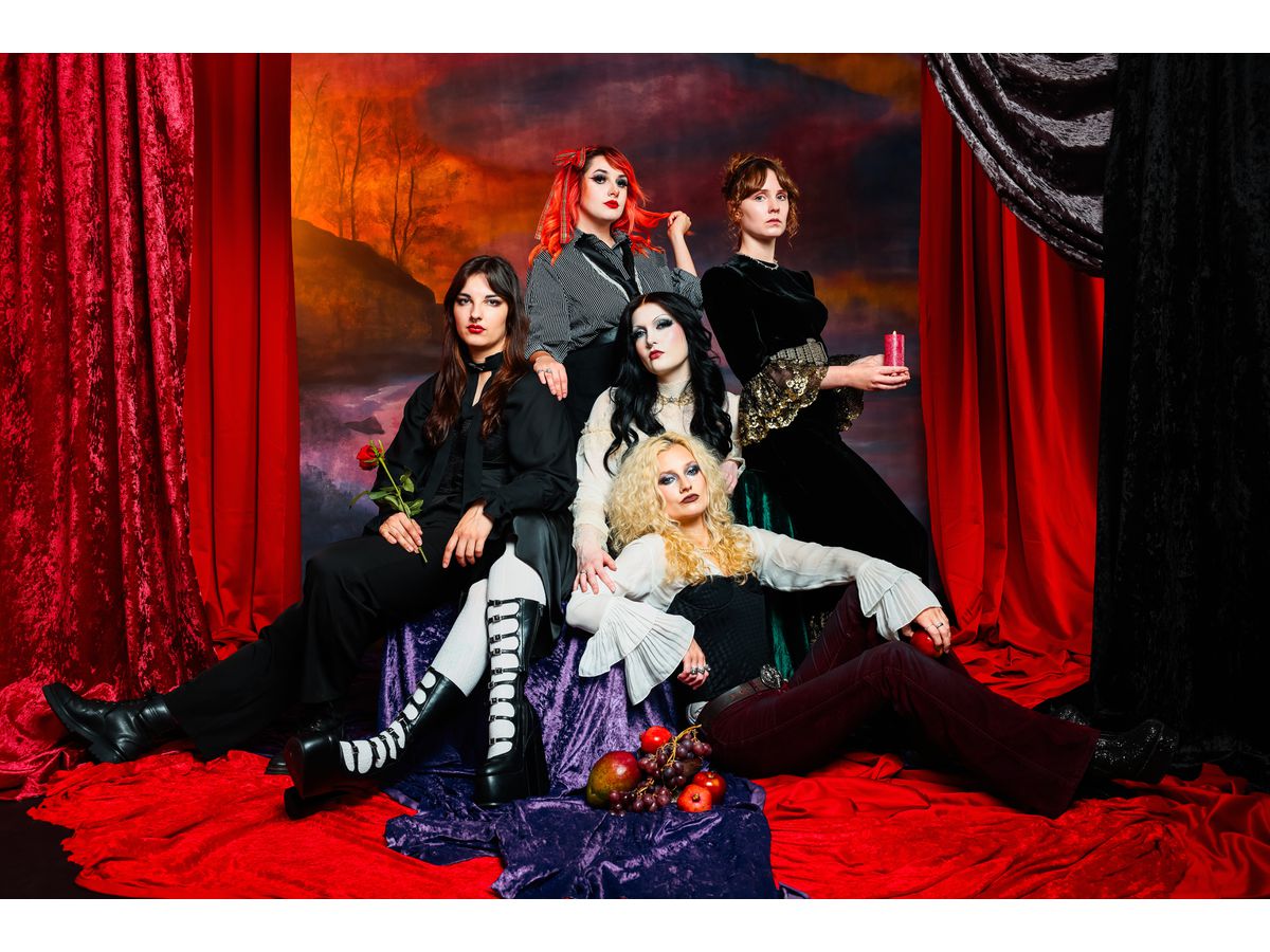 Canon EOS R6 Mark III + 24-105 4-7.1 IS