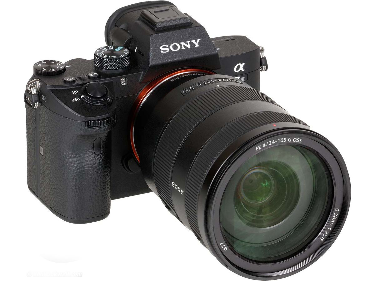 Sony Alpha A7 Mark III Kit 24-105mm